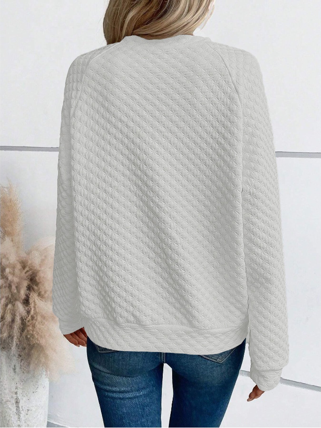 🔥V-neck Long-sleeved T-shirt