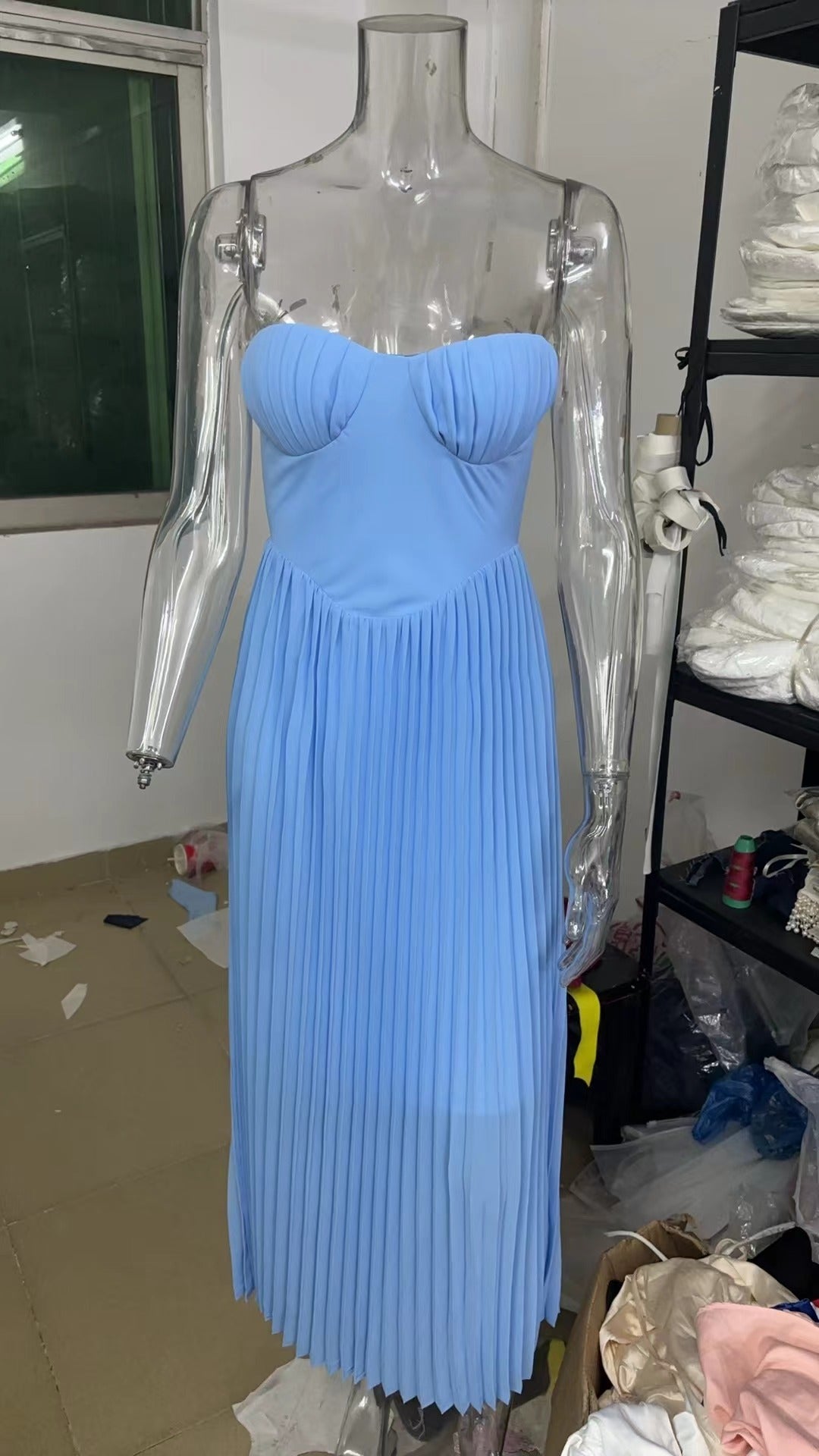 Blue Strapless Slimming Pleated Tight Dress